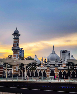 KL Ekspres memudahkan ke bandara KLIA Malaysia 