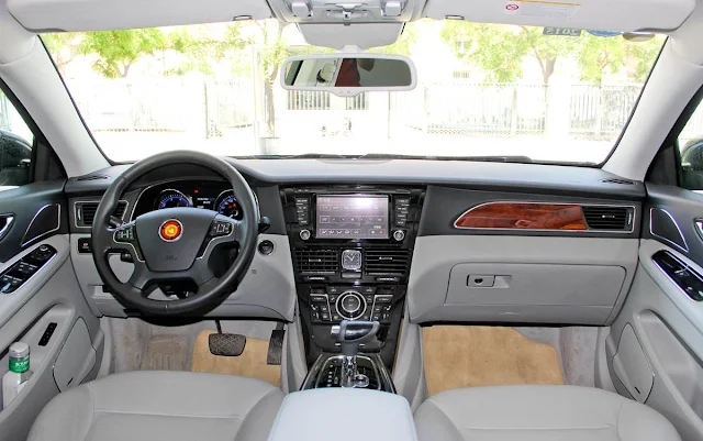 Hongqi H7 - interior