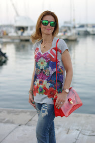 Maglia who's who, flamingo blouse, Marc by Marc Jacobs transparent bag, Fashion and Cookies