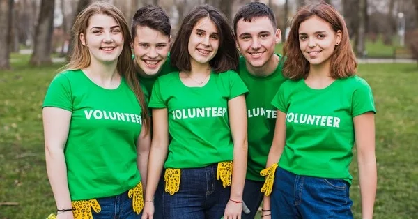 youth volunteering topics