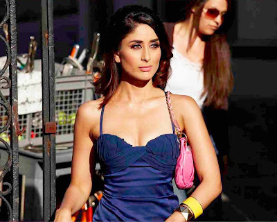 kareena kapoor hot bikini. Kareena Kapoor Wallpapers