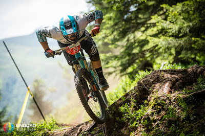 RUDE Y MOSELEY SE IMPONEN EN LA  SAMOENS ENDURO WORLD SERIES