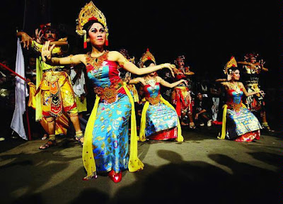 Contoh Makalah tentang Seni Musik dan Tari Indonesia 