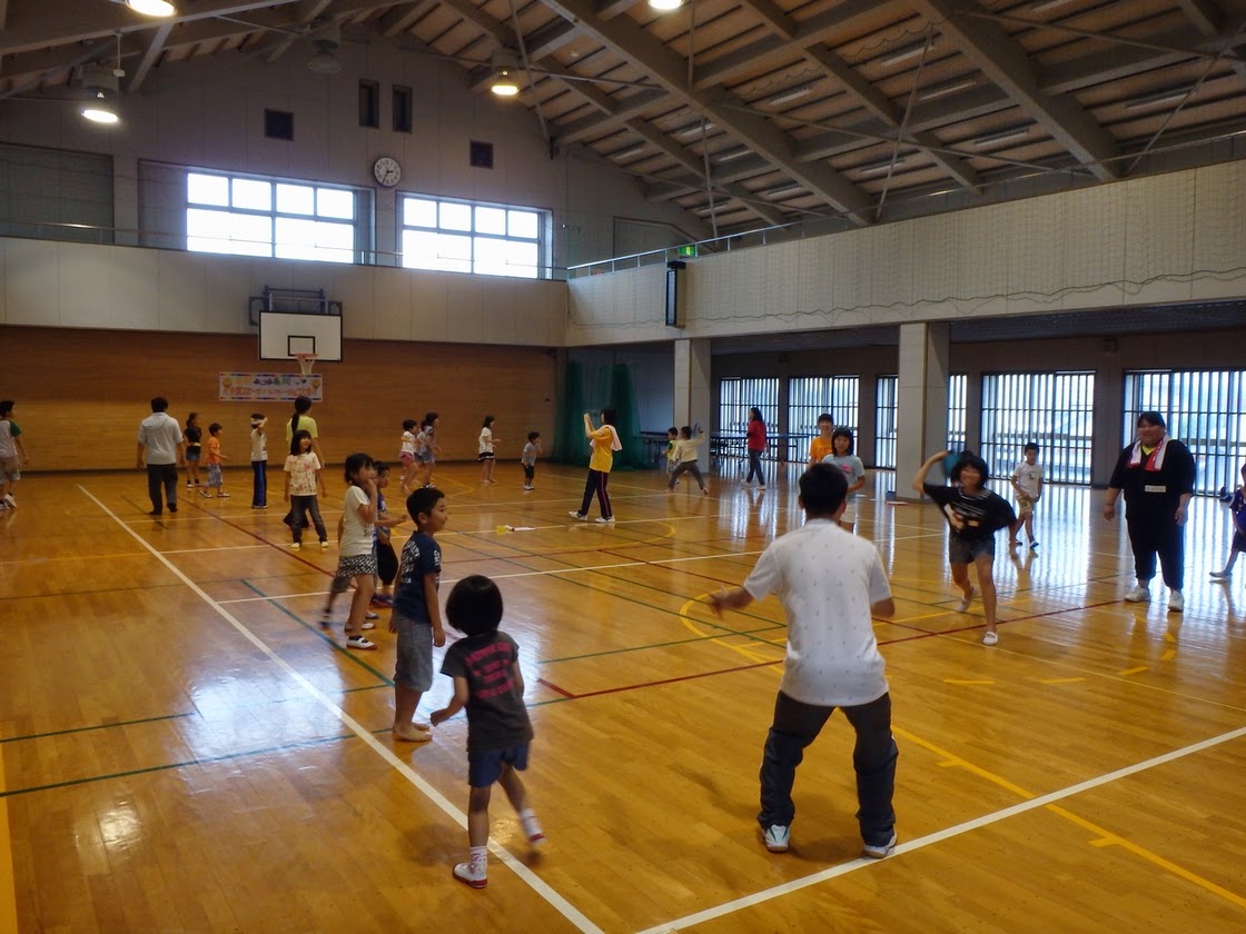 明短web新聞 幼児教育学科 児童館ボランティア ドッチビー