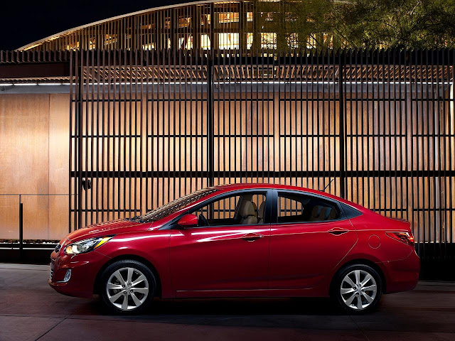 Hyundai Accent 2012 images