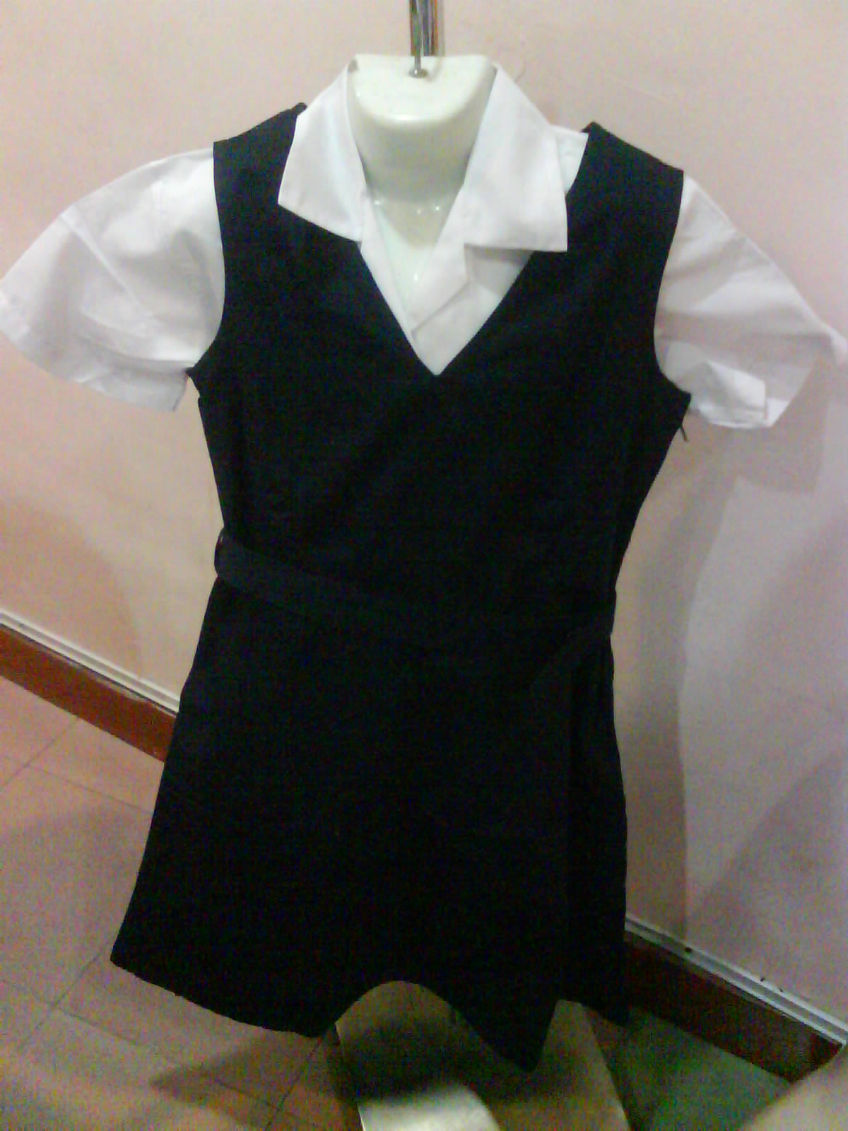  UNIFORM SEKOLAH 