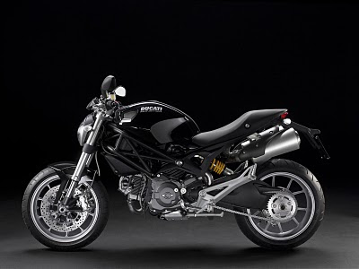 Automotive Motor Ducati Monster 1100