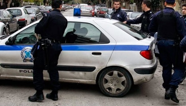 Two Albanians arrested in Athens as cocaine and cannabis traffickers