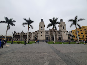 Catedral de Lima, na Plaza de Armas, a praça principal da cidade - Peru - Dicas, o que fazer
