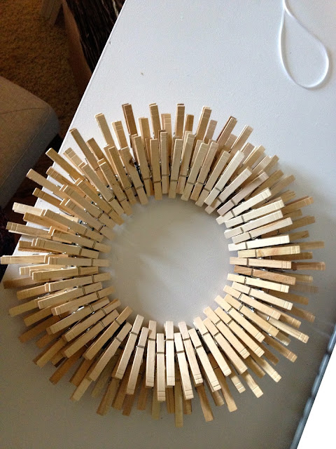 starburst wreath with clothespins