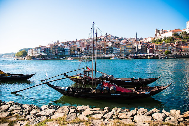 Barcos de Rabelo_ Vinho do Porto_ Portugal