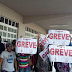 GDF não paga e funcionários da limpeza de escolas em Samambaia cruzam os braços