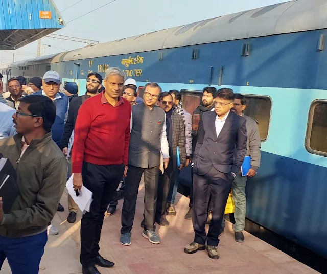 Safety Commissioner (Railways) under the Sonnagar-Patratu Third Line Project   Inspection of newly constructed 20.55 km long Richughuta-Bendi electrified railway section.