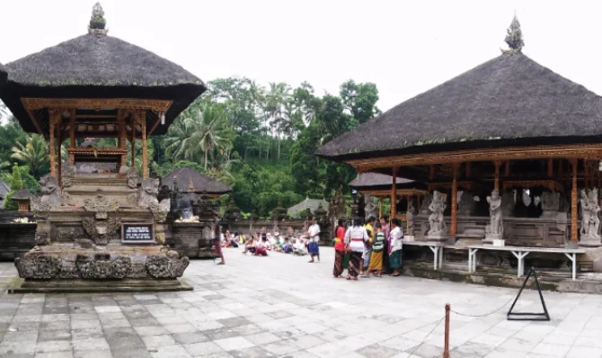 tirta empul temple