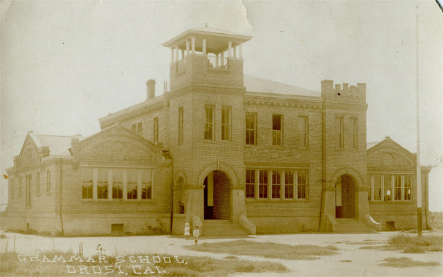 Orosi grammar school.  Circa 1912.