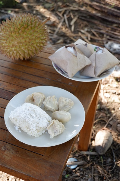 Durian dan ketan