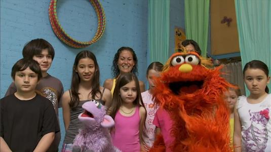 Sesame Street Episode 4525. Murray and Ovejita visit yoga school.