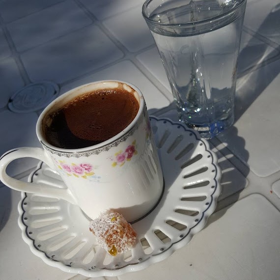 YÜREKSİZ BİR ÇİÇEK...