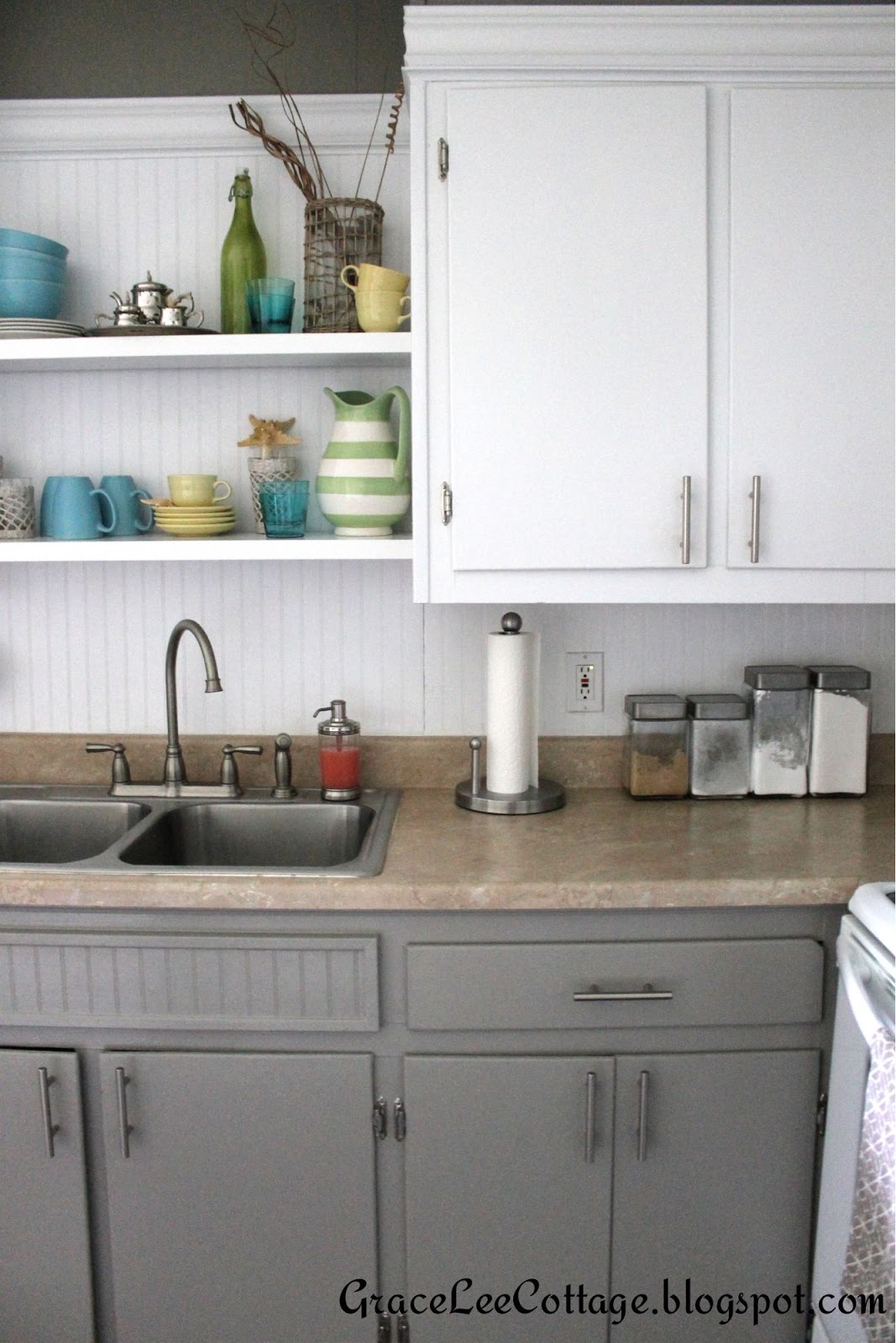 Grace Lee Cottage: Updating old kitchen cabinets