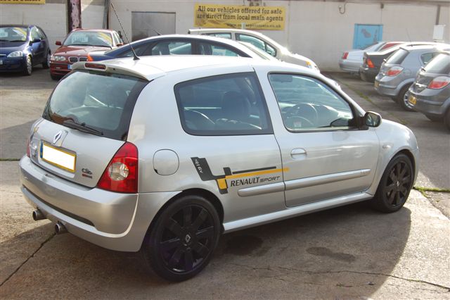 20 ltr 16v Renault Clio Sport with satin black yellow sport graphics SOLD