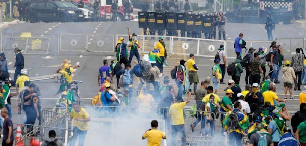 Ανακοίνωση του ΚΚΕ για την εισβολή ακροδεξιών σε κυβερνητικά κτίρια στη Βραζιλία