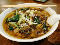 京華樓の高菜と牛肉の刀削麺