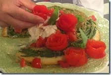 Tarte tatin con fagiolini, pomodori e mozzarella