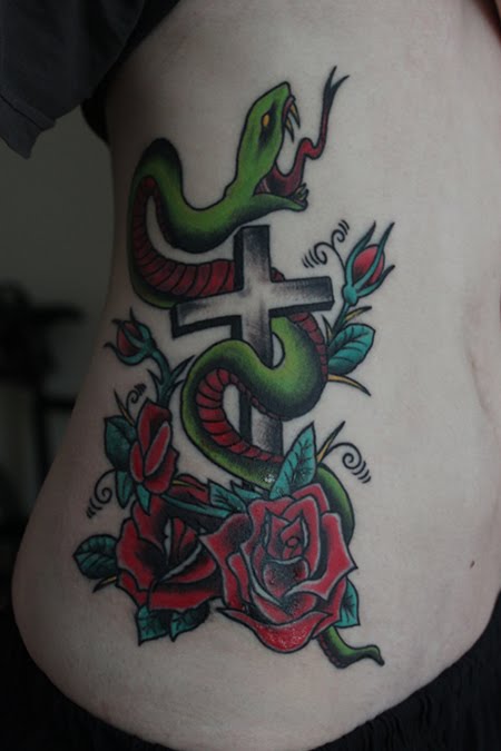 Jussi Kokkarinen (Legacy Tattoo). Uudessa Ikeassakin tuli pyörähdettyä.