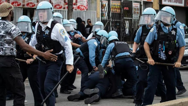 Más de 100 detenidos en Chicago en medio de protestas antiracismo 