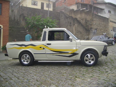 Fotos da vers o pick up do Fiat 147 que mesmo tendo sa do de linha a v rios