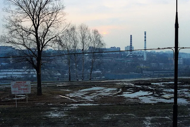 Уваровский переулок, вид на Красногорск, Красногорский завод имени С. А. Зверева