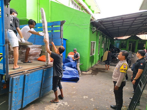 Distribusi 9.808 Bilik Suara di Kota Malang Berjalan Lancar, Polresta Makota Kawal di Lima PPK