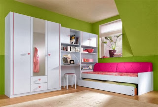 Habitación juvenil rosa verde