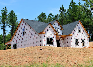 New Home Construction by Paul Brennan via PublicDomainPictures.net - https://www.publicdomainpictures.net/en/view-image.php?image=223228&picture=new-home-construction