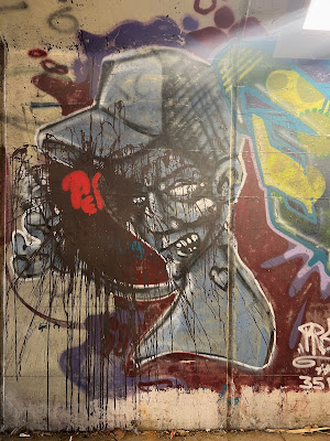 Graffiti, fietstunnel IJsseloordweg Arnhem