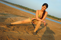 Saloni, Unseen, Pix