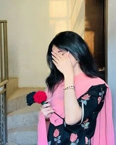 কিউট মেয়েদের প্রোফাইল পিকচার