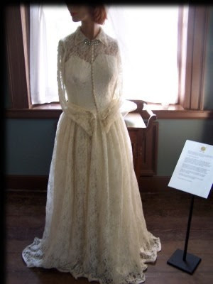 homemade 1950s wedding dress