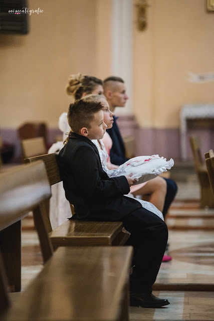 szukam fotografa na ślub Bukowno; szukam fotografa na ślub Olkusz; szukam fotografa na ślub Jaworzno; szukam fotografa na ślub Dąbrowa Górnicza; szukam fotografa na ślub Sosnowiec; szukam fotografa na ślub 2017; szukam fotografa na ślub 2018, tani fotograf na ślub Bukowno; szukam fotografa na ślub Bukowno; tani fotograf na ślub Bukowno; tani fotograf na ślub Jaworzno; tani fotograf na ślub Dąbrowa Górnicza;plener ślubny, plenerowe sesje zdjęciowe, zdjęcia w kościele, fotograf na wesele, fotografia ślubna 2017, fotografia ślubna 2018, przygotowania panny młodej, ślub kościelny, biorę ślub, ślub 2018, ślub 2017 śląsk, fotograf na śluby 2018, fotografia okolicznosciowa; fotograf na ślub; fotografia ślubna; fotograf dziecięcy; fotografia noworodkowa; fotografia rodzinna; zdjęcia rodzinne; fotograf Olkusz; fotograf Bukowno; fotografia dziecięca Bukowno; fotografia dziecięca Olkusz; fotografia dziecięca Dąbrowa Górnicza