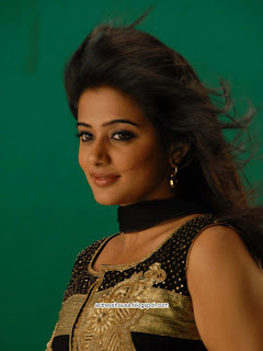 Priyamani Anna Bond movie hot photos