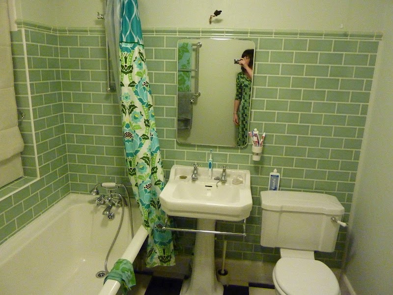 16+ Amazing! Small Bathroom Tile Jobs