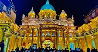 Kolkata Sreebhumi Durga Puja Pandal, Vatican City Theme, Budget, Photos