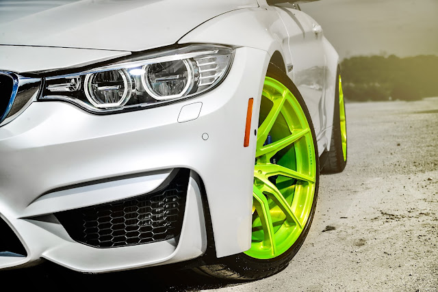 BMW F82 M4 with Strasse Wheels