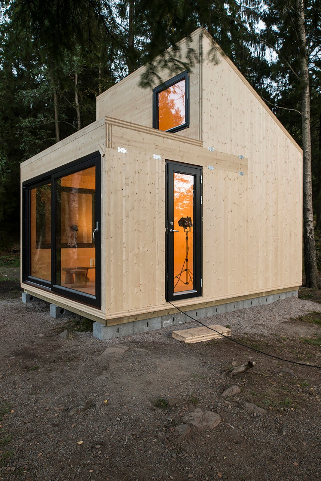 TINY HOUSE TOWN: Woody15: A 183 Sq Ft Norwegian Cabin