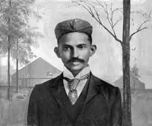 1895: Gandhi en Sudáfrica. https://pinceladasdelpasado.blogspot.com/2021/01/mahatma-gandhi-el-arma-de-la-no.html