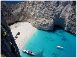 Navagio Beach Una de las Playas mas Hermosas del Mundo