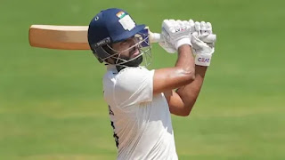 टेस्टमध्ये श्रेयस अय्यरची T20 स्टाइलमध्ये तुफानी बॅटिंग, थेट डबल सेंच्युरी... टेस्टमध्ये श्रेयस अय्यरची T20 स्टाइलमध्ये तुफानी बॅटिंग, थेट डबल सेंच्युरी...