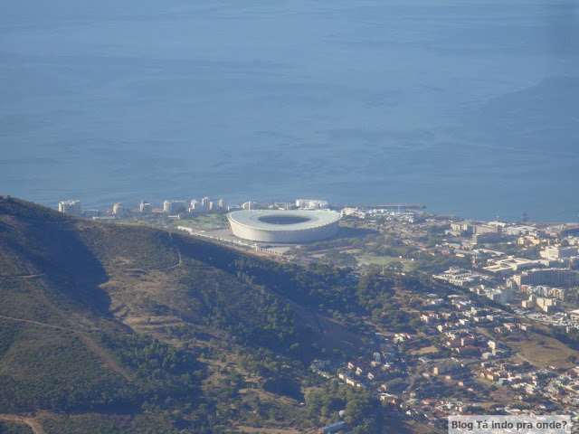 Cidade do Cabo vista da Table Mountain, África do Sul