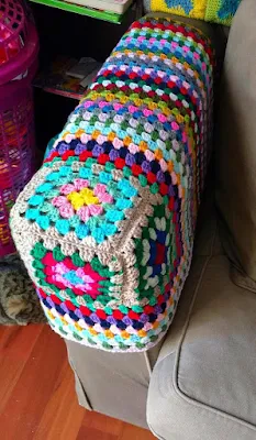 O crochê é uma técnica versátil e apaixonante, capaz de transformar qualquer espaço com um toque handmade e cheio de amor.