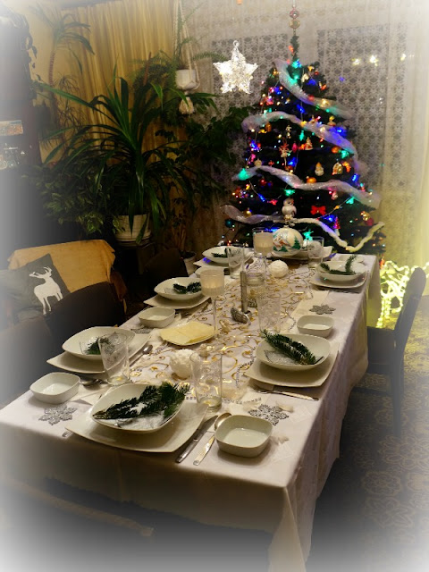 christmas table